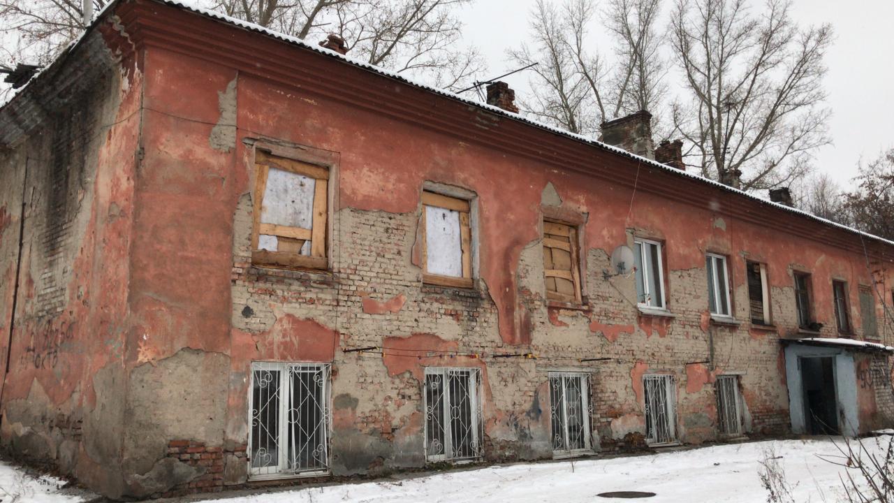 2000 жителей Алтайского края расселили из аварийных квартир за 2 года 2000 жителей Алтайского края расселили из аварийных квартир за 2 года
