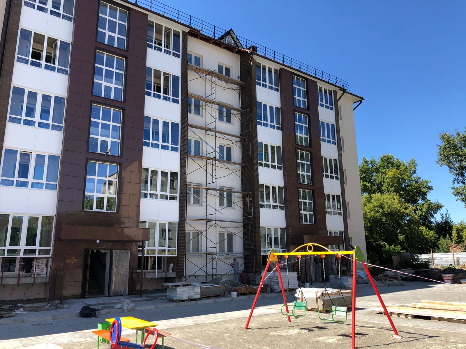 В Бийске готовят к сдаче первую новостройку с эскроу В Бийске готовят к сдаче первую новостройку с эскроу