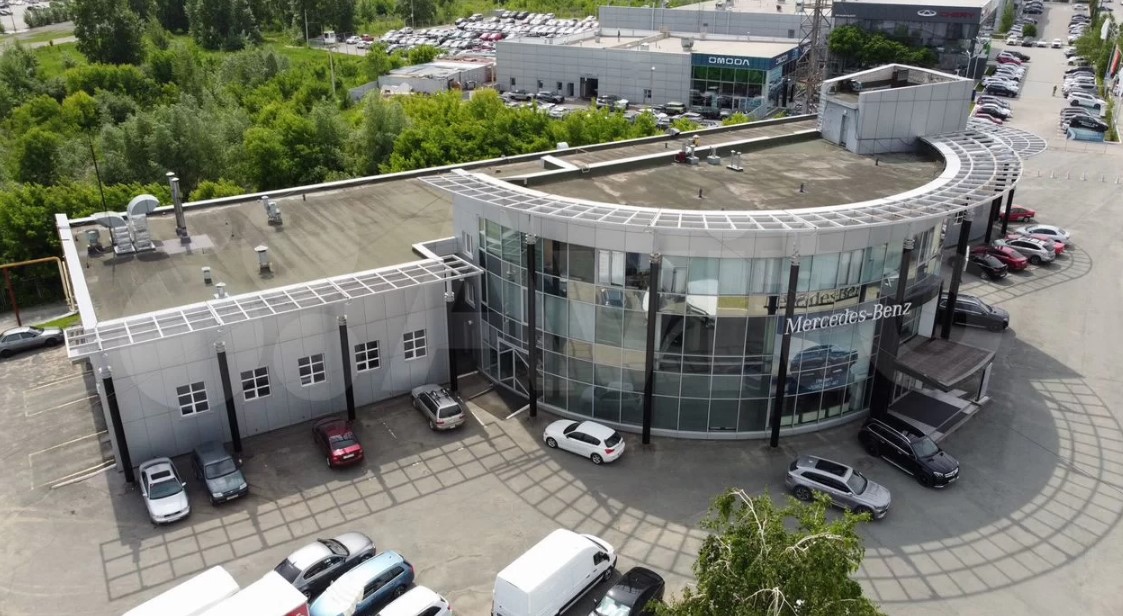 В Барнауле продают три здания бывших автосалонов В Барнауле продают три здания бывших автосалонов
