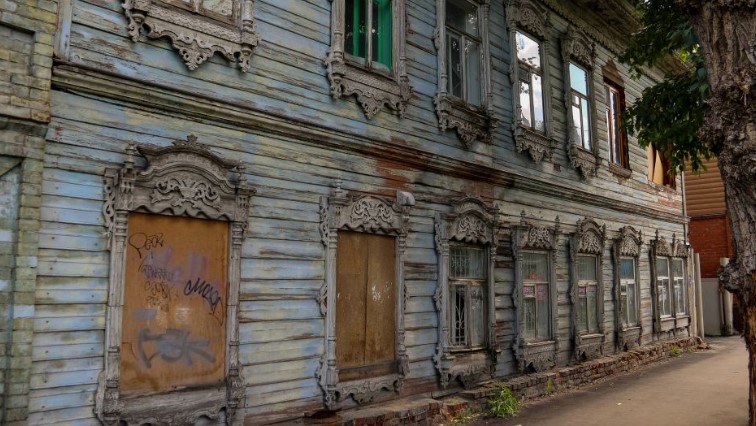 Два вековых здания в центре Барнаула выставили на продажу по цене в 1 рубль Два вековых здания в центре Барнаула выставили на продажу по цене в 1 рубль