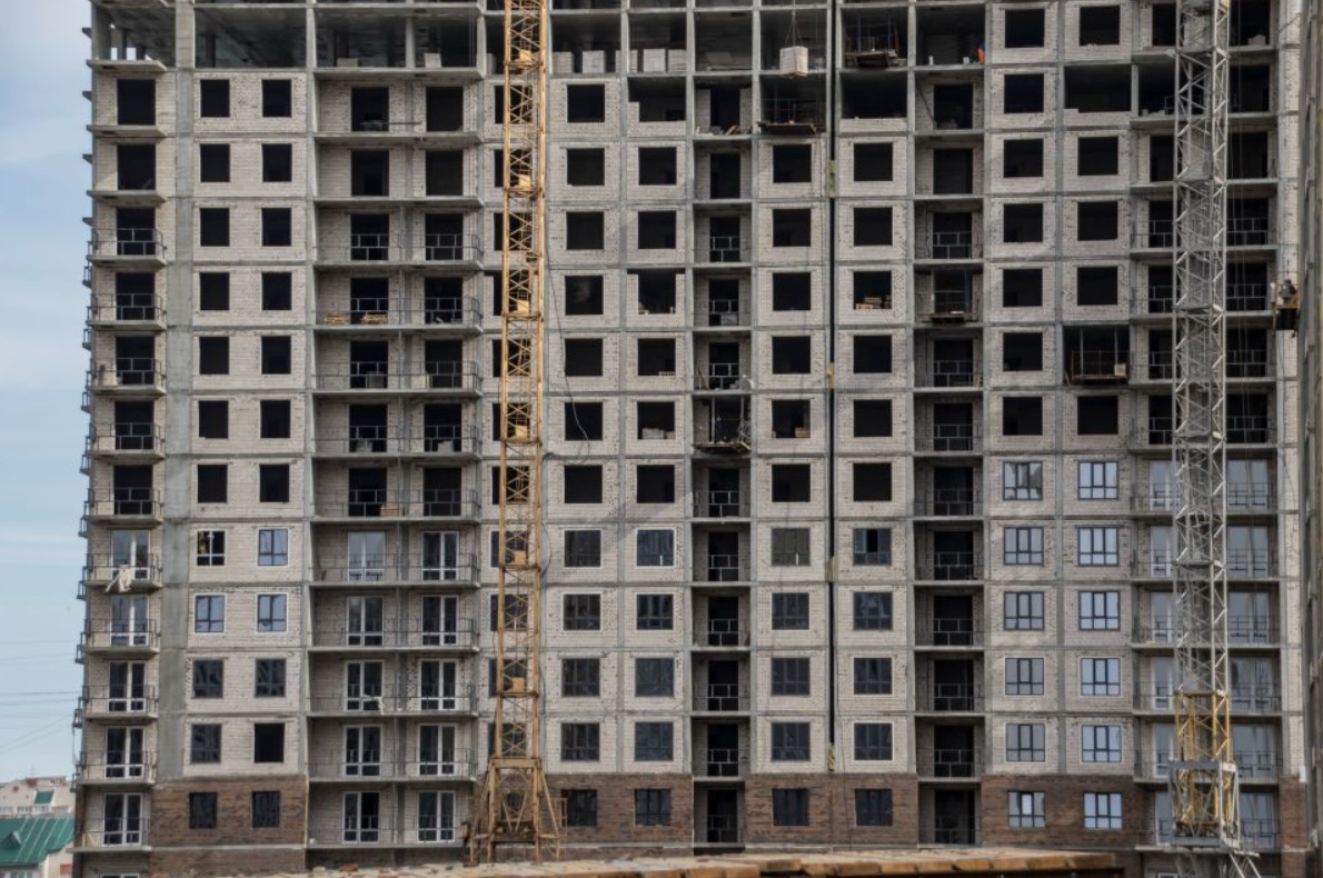 Ввод жилья на Алтае через пару лет обвалится на 30%