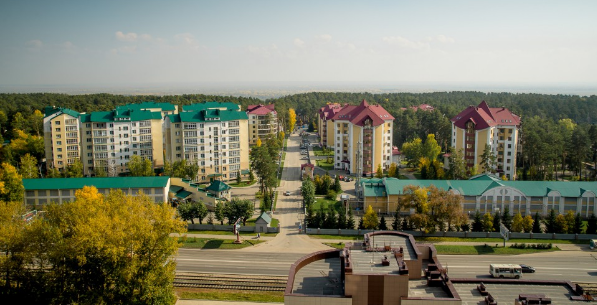 Двор элитных домов в Барнауле отдали многодетным под строительство жилья Двор элитных домов в Барнауле отдали многодетным под строительство жилья