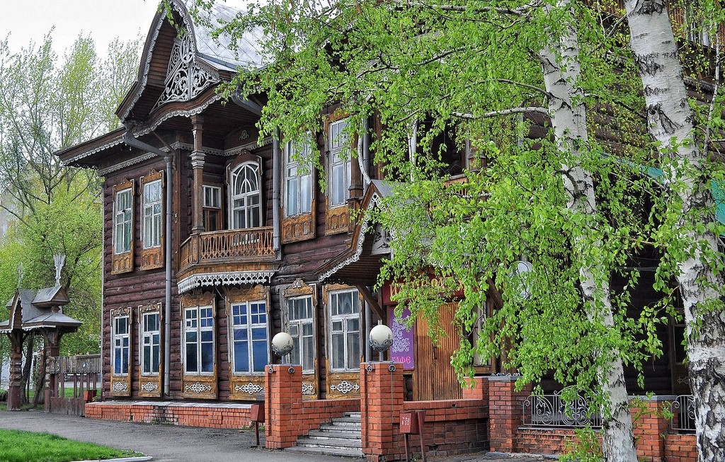 Элитную квартиру барнаульца-должника арестовали и выставили на торги
