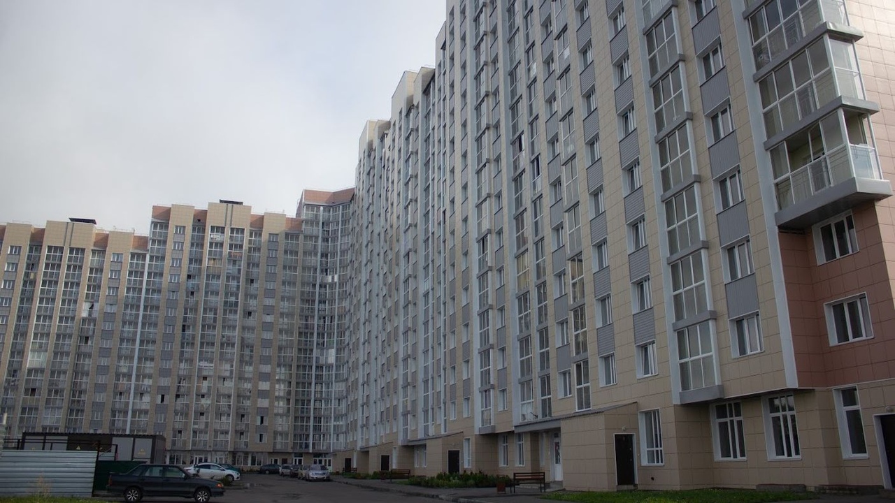 Жильцы скандально известной алтайской новостройки обращаются к губернатору Жильцы скандально известной алтайской новостройки обращаются к губернатору